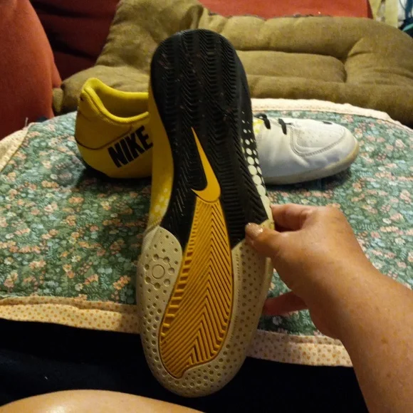 Nike indoor turf shoes